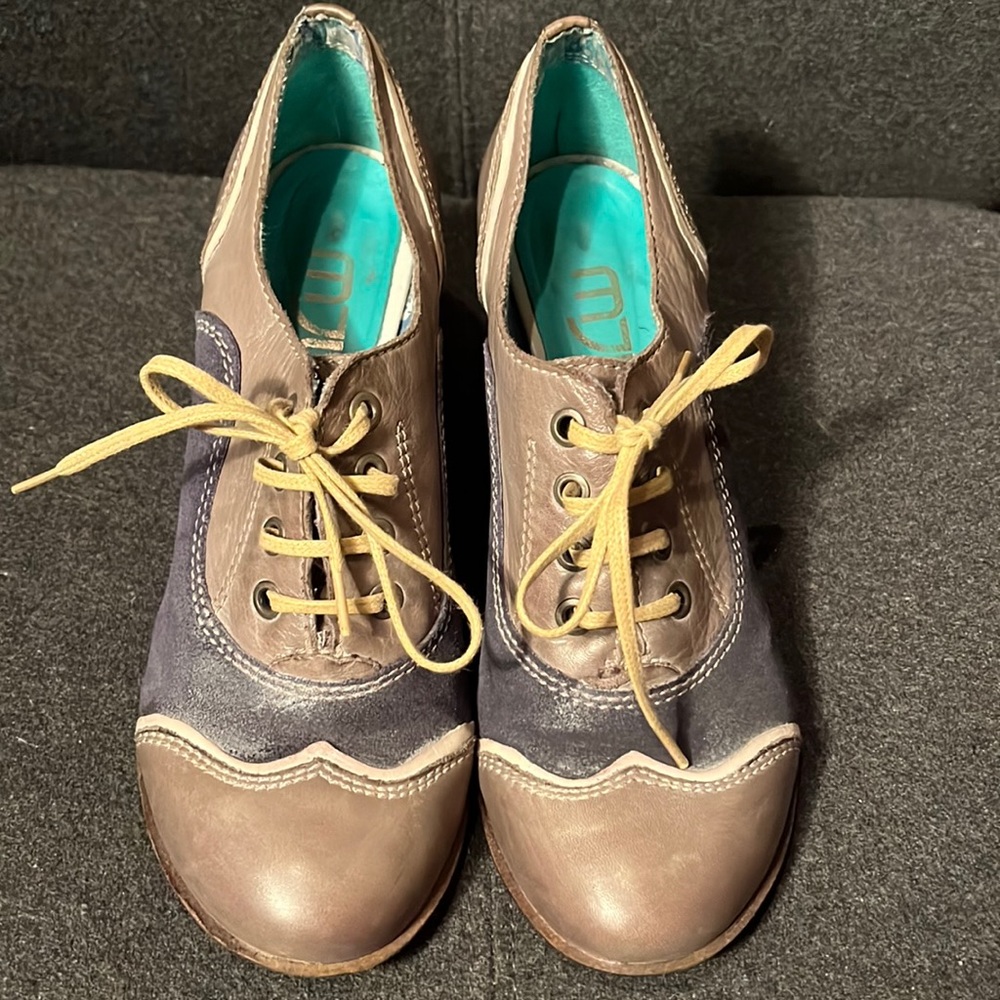 Mjus size 39